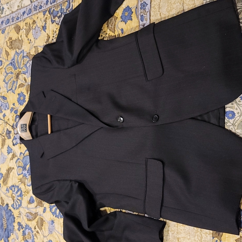 Brand new JoS A. BANK Men Suit